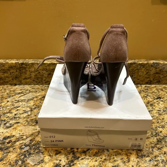 Bakers Blush Pink/Taupe and Brown Wedge Sandals - Picture 2 of 6